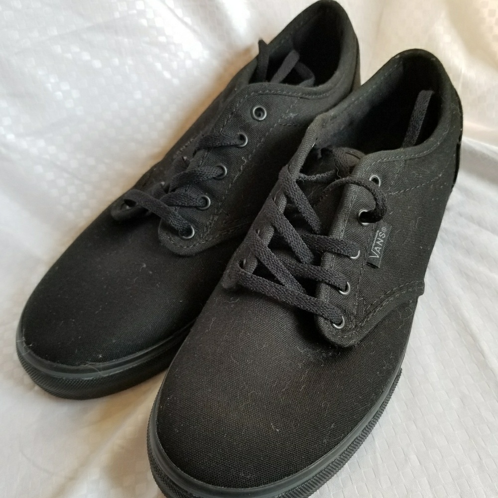 Vans size 7.5 womens black canvas sneaker